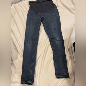 Maternity jeans, size small